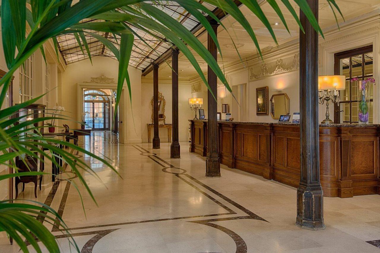 Anglo American Curio Collection By Hilton