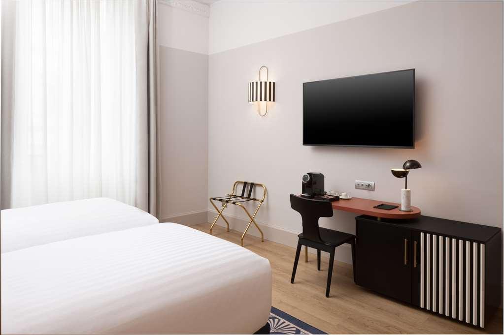 Anglo American Curio Collection By Hilton 4* Florencia