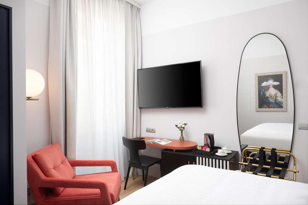 Anglo American Curio Collection By Hilton Hotel