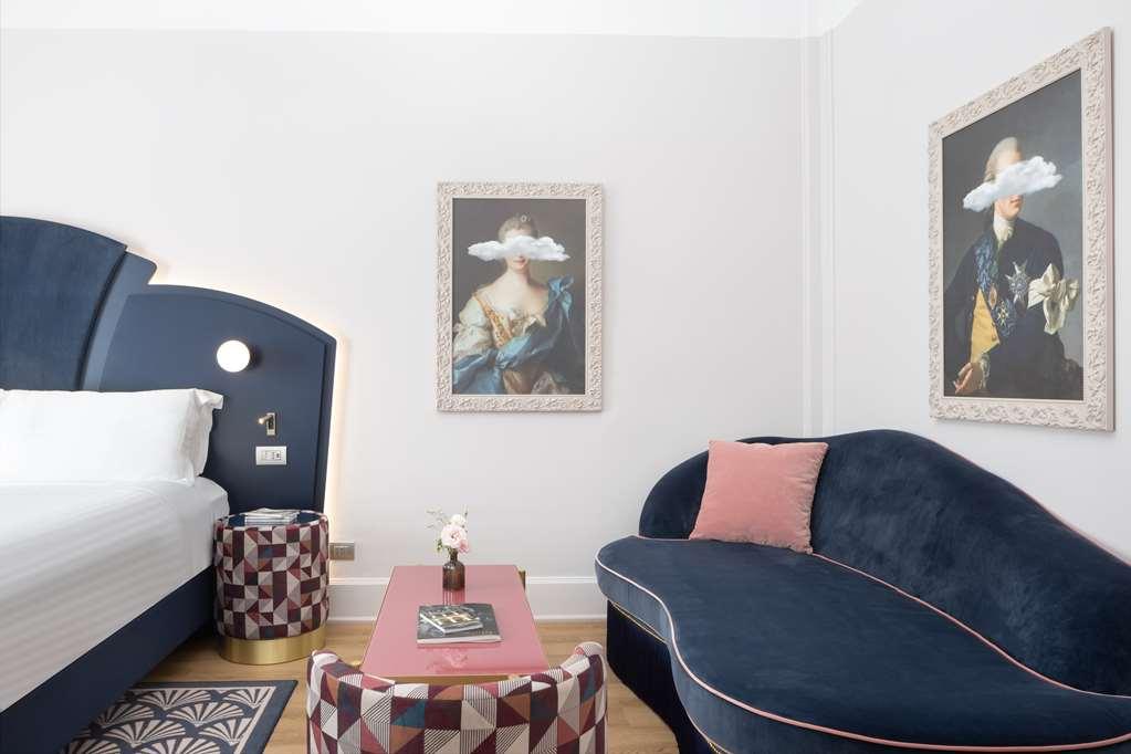 Anglo American Curio Collection By Hilton Florencia